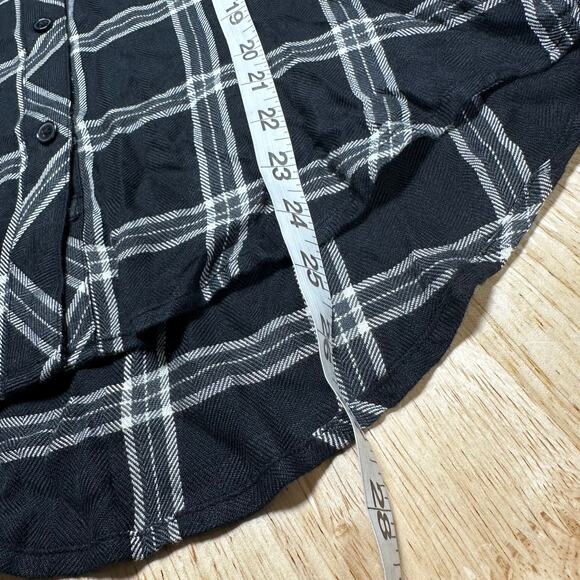 Rails NWT Hunter Button Front in Ash Cream Grey Plaid Size XS Long Sleeve Top - Picture 9 of 9